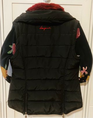 Chaqueta/ Chaleco Desigual