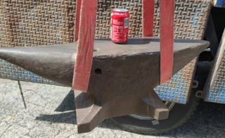 Antiguo Yunque de 133kg