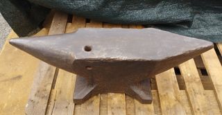 Antiguo Yunque de 133kg