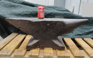 Antiguo Yunque de 133kg