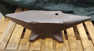 Antiguo Yunque de 133kg