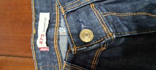 Pantalon levis