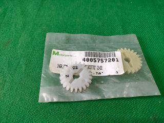 Piñón Minarelli bomba agua/oil 22 diente