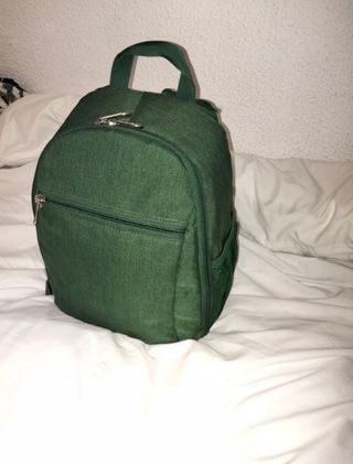 CÁMARA CANON EOS 700D