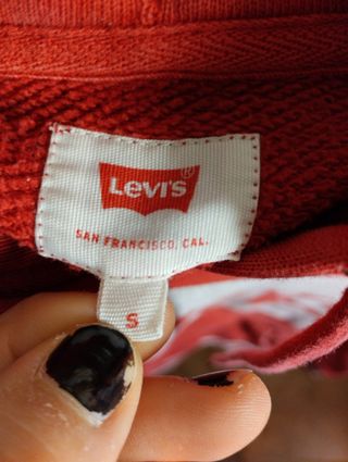 Sudadera LEVIS roja