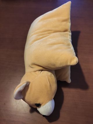 Cojín osito con velcro.