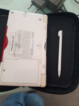 Nintendo DS lite