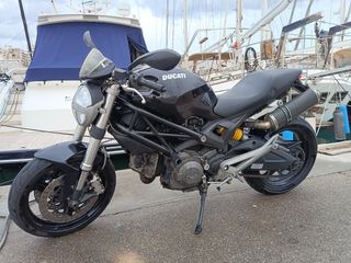 Ducati Monster 696