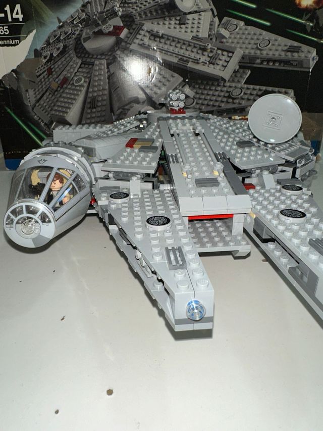 Lego Starwars Millennium Falcon 7965