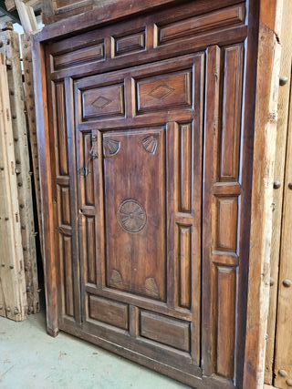 Puerta antigua de exterior