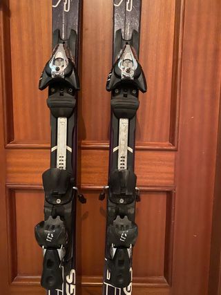 Esquís Salomon 151cm