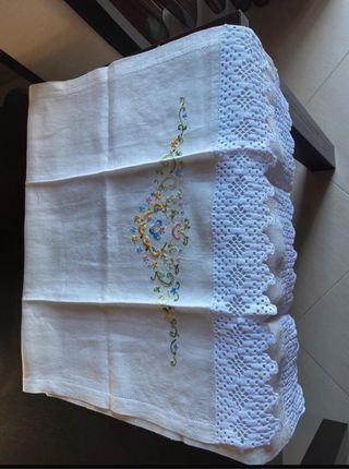 toalha de mãos bordada