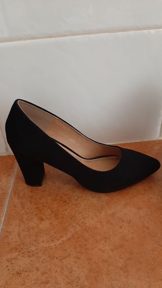 Zapatos antelina