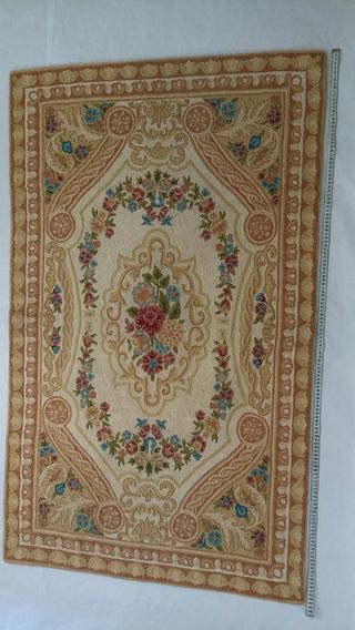 Alfombra de Cadeneta hecha a mano