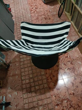 Silla tipo mariposa tela azul y blanca