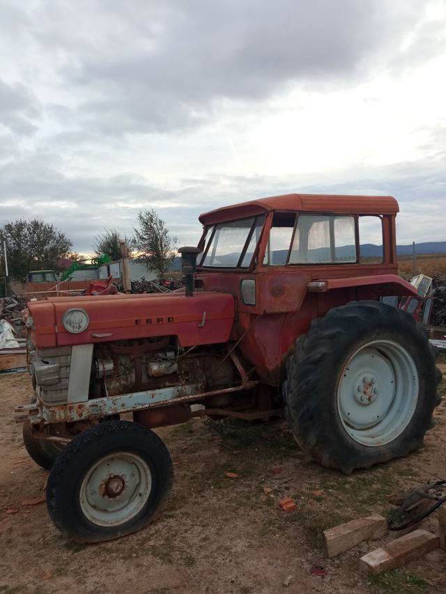 Tractor Ebro 160 de segunda mano por 1.000 EUR en Orgaz en WALLAPOP