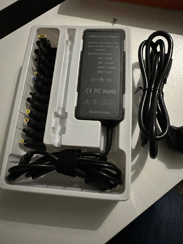 Cargador Pc Universal