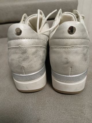 Zapatillas mujer.