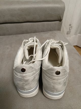Zapatillas mujer.
