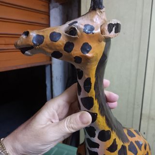 Giraffa in legno