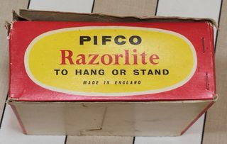 Antiguo espejo con luz interna