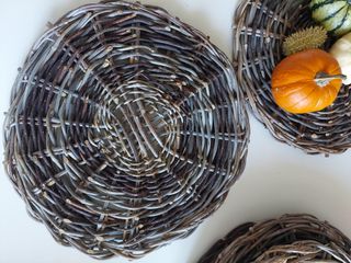 Sottopiatti, sottopentola, vassoio in rami d'ulivo