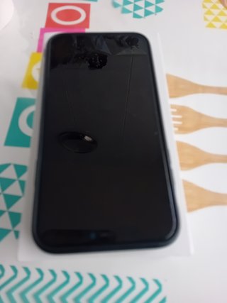 Teléfono móvil IPhone 11