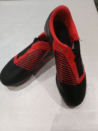 BOTAS DE FÚTBOL 