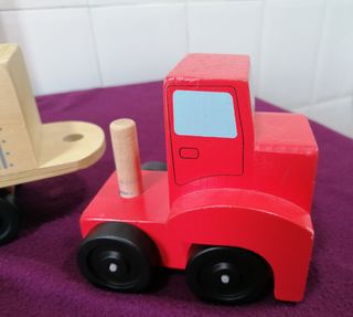 Camión trailer de construcción de madera