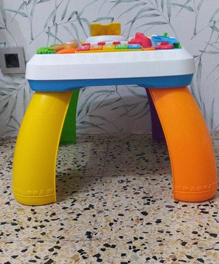 Mesa actividades Fisher price