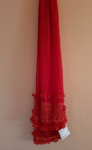 ALMATRICHI. Fular ideal.