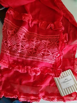 ALMATRICHI. Fular ideal.