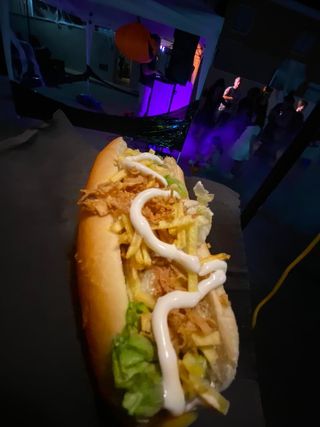 Carro perritos y hamburguesas