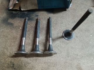 VALVULAS ADMISION FORD CLASICOS V4