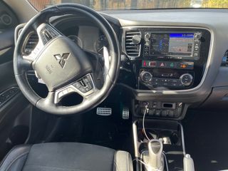 Mitsubishi Outlander 2016