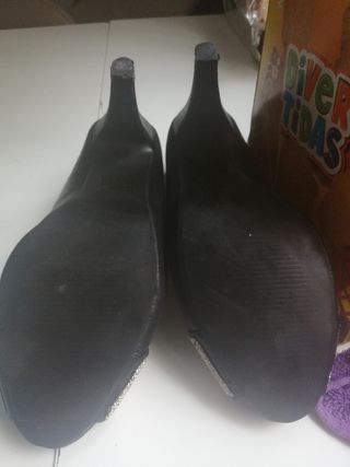 Zapato de tacon alto