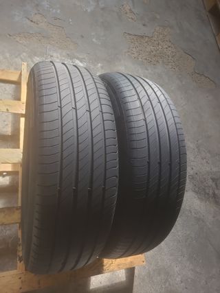 Vendo 2 neumáticos en perfecto  estado 