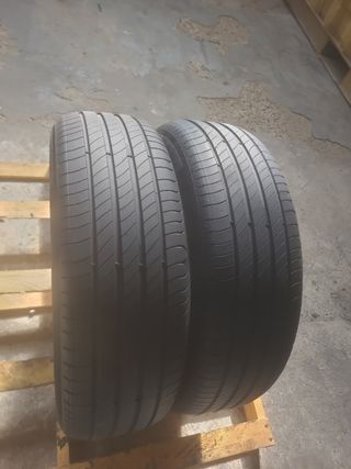 Vendo 2 neumáticos en perfecto  estado 