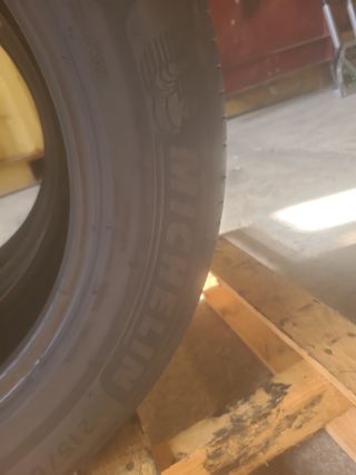 Vendo 2 neumáticos en perfecto  estado 