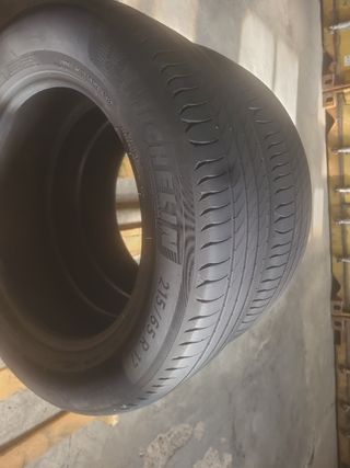 Vendo 2 neumáticos en perfecto  estado 