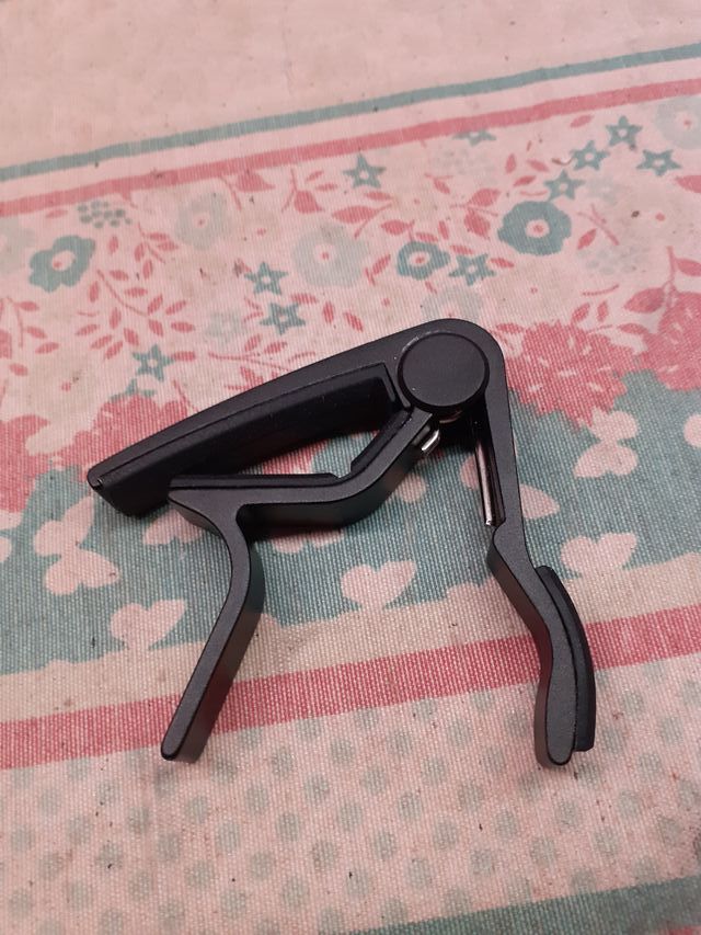 guitarra cejilla en san antonio de portmany