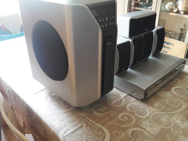 Subwoofer con 5 Casse lg con dvd recorder