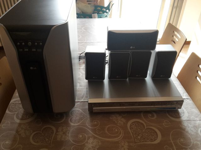 Subwoofer con 5 Casse lg con dvd recorder