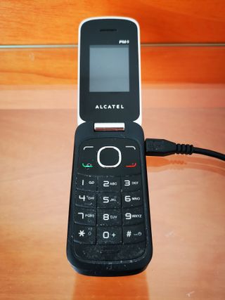 Móvil Nokia 1800 x 2