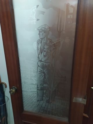 Puerta Maciza con Pescador Serigrafiado