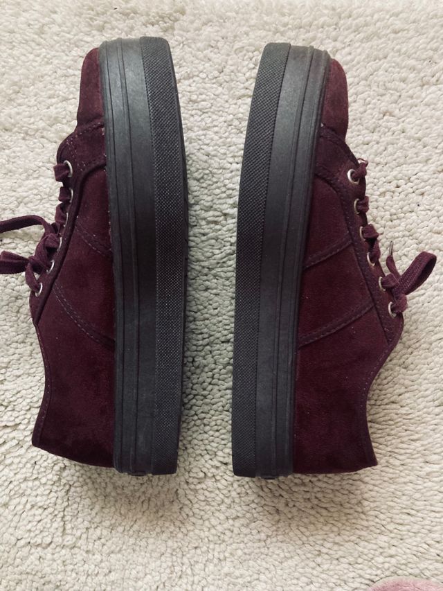 Zapatillas Victoria con plataforma de ante