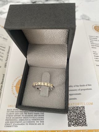 Anillo diamantes fancy y oro blanco 