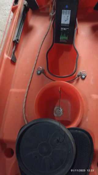 Kayak de pesca ikapia angler con sonda nueva