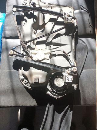 Elevalunas Volkswagen golf 4