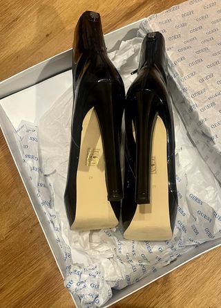 GUESS- Cuero  Tacón: 14 cm - Caña: 12 cm - 40